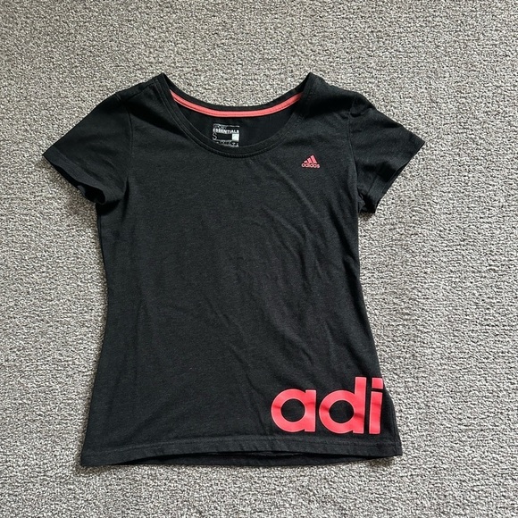 adidas Tops - Women’s adidas climalite work out tee
